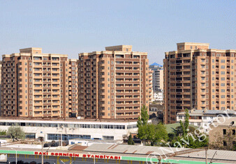 В Баку дорожает жилье