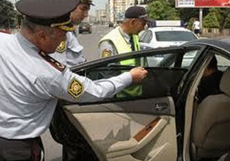 Азербайджан не будет менять стандарты на жалюзи в автомобилях