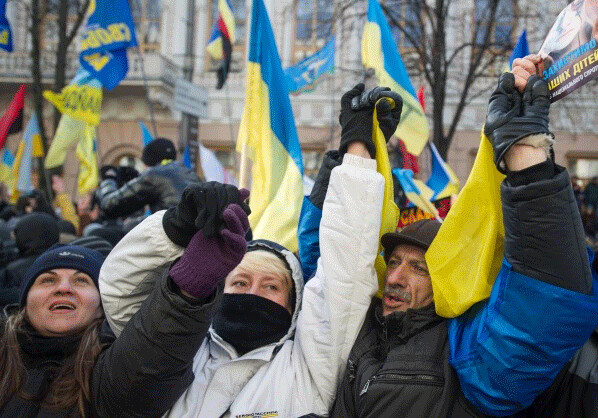 Оппозиция возобновила блокаду кабмина Украины