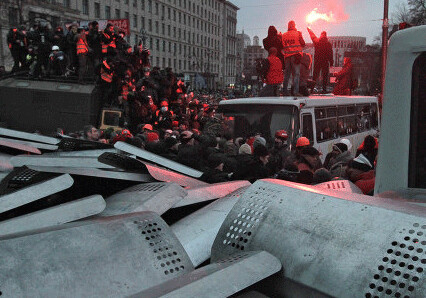 Протестующие в центре Киева заняли здание министерства