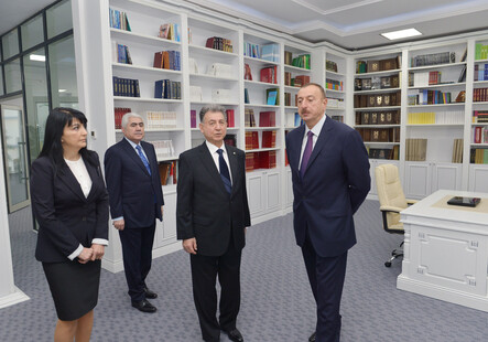 Ильхам Алиев принял участие в открытии нового здания Центральной библиотеки НАНА