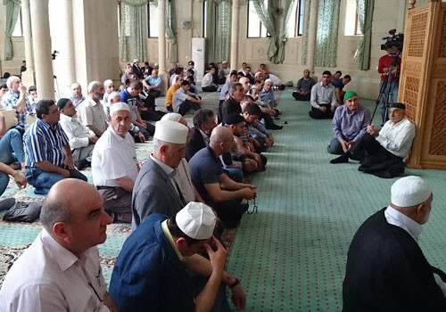 В мечетях Азербайджана поминают жертв трагедии в Турции (ФОТО)