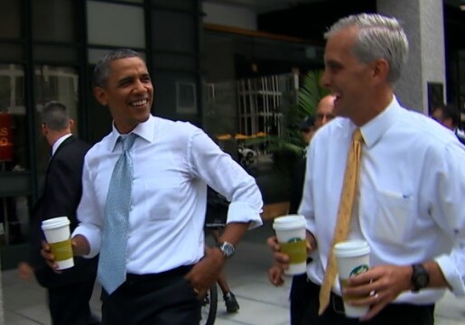  Обама отправился пешком из Белого дома за кофе (ВИДЕО)
