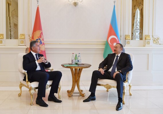 Президент Азербайджана принял премьера Черногории