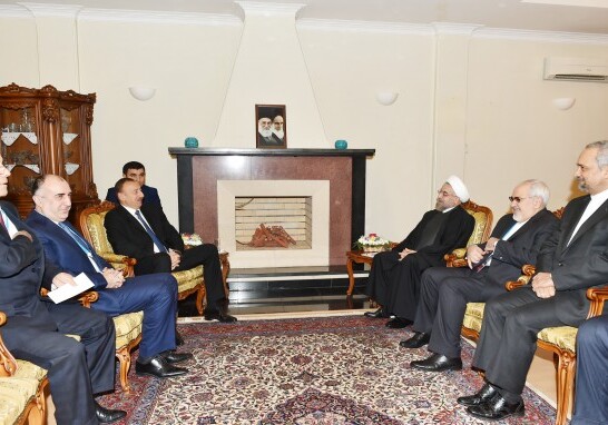 Ильхам Алиев встретился с Хасаном Рухани