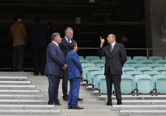 Ильхам Алиев ознакомился с ходом стройработ на Бакинском олимпийском стадионе (Фото)