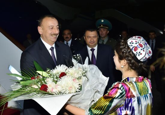 Президент Азербайджана прибыл в Таджикистан (Фото)
