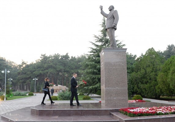 Президент Азербайджана посетил Дашкесанский и Нафталанский районы (Фото)