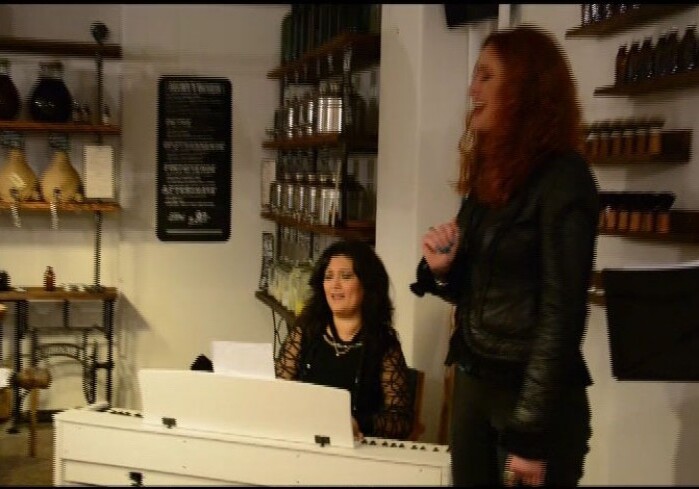 Датская певица исполнила песню «Sarı gəlin»