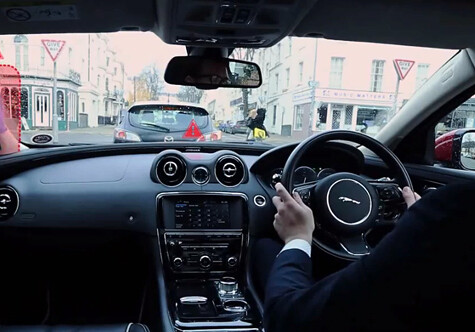 Jaguar изобрел прозрачный автомобиль (Видео)