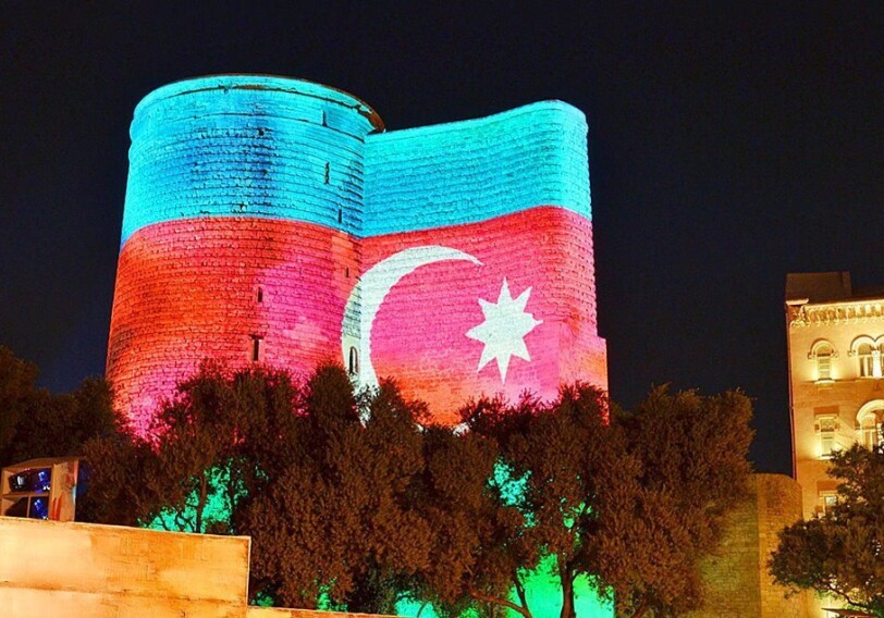 В Баку состоится фейерверк и лазерное шоу 