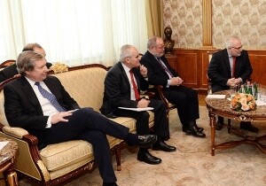Сопредседатели МГ ОБСЕ призвали возобновить диалог между президентами