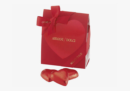 Armani создал коллекцию шоколада ко Дню всех влюбленных