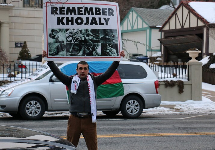 Перед посольством Армении в Вашингтоне прошла акция в память жертв Ходжалинского геноцида (Фото)