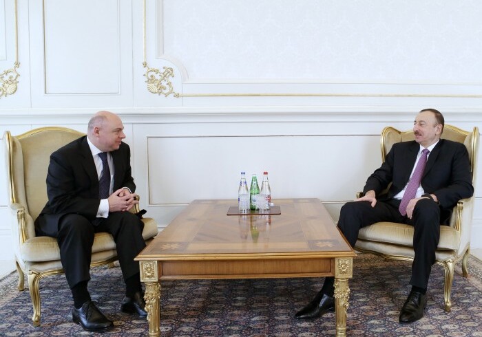 Президент Азербайджана принял нового посла Польши