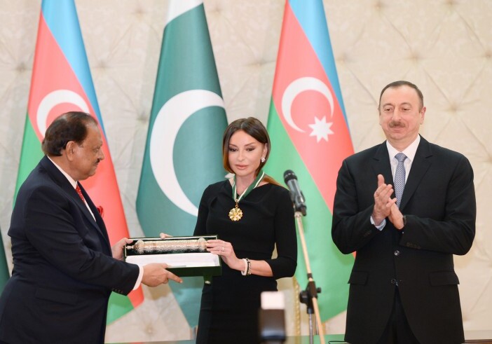 Мехрибан Алиева получила высшую государственную награду Пакистана