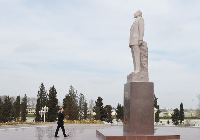Президент Ильхам Алиев совершил визит в Бардинский район (Фото)