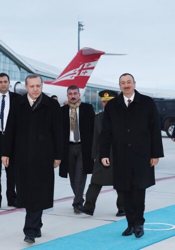 Завершен визит президента Азербайджана в Карс (Фото)
