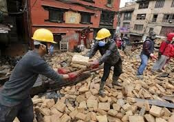 Число погибших в Непале превысило 5,5 тыс. человек, ООН просит выделить пострадавшим 415 млн. долларов