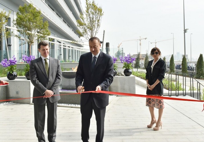 Президент Азербайджана принял участие в открытии отеля «Интурист» (Фото)