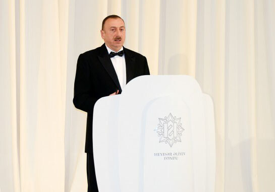 Президент Азербайджана принял участие в церемонии, посвященной 11-летию создания Фонда Гейдара Алиева (Фото)