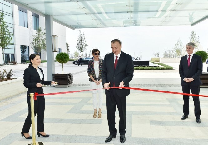 Президент Ильхам Алиев принял участие в открытии «Бульвар отеля» (Фото)