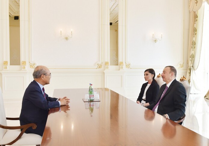 Президент Азербайджана принял бывшего гендиректора ЮНЕСКО