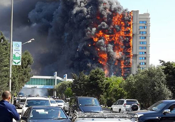 В страшном пожаре в Баку погибли 16 человек  (Добавлено)