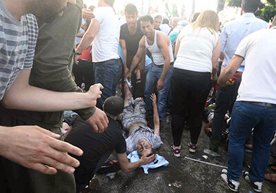 В результате взрыва на митинге в Турции более 100 человек получили ранения