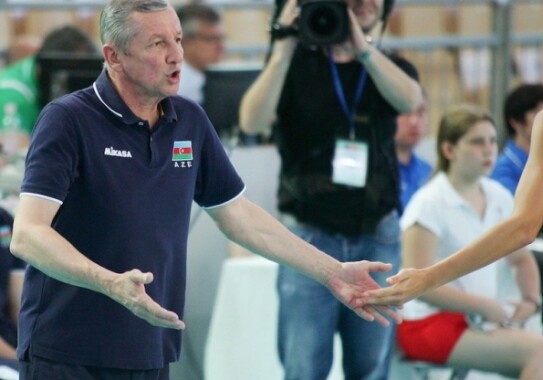 Неудачное выступление волейболисток на Евроиграх привело к смене главного тренера