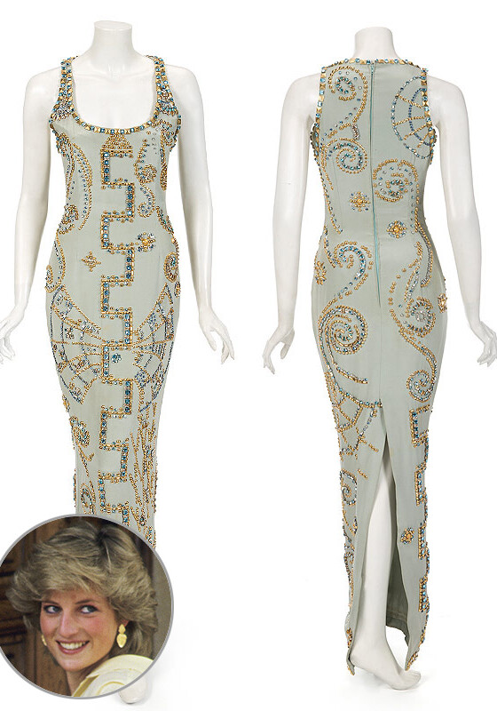 Платье принцессы Дианы ушло с молотка за 200 тыс. долларов