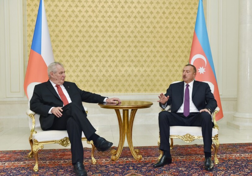 Баку и Прага довольны уровнем развития двусторонних отношений