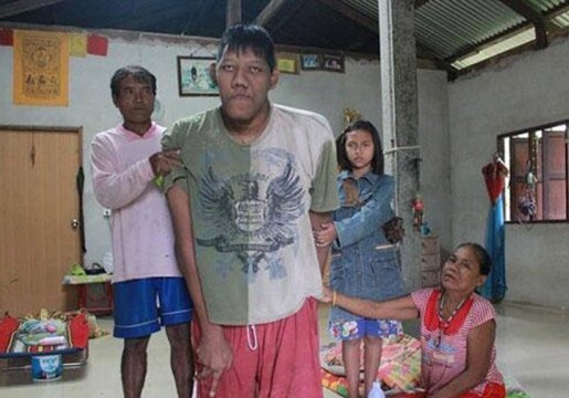 В Таиланде скончался самый высокий человек планеты