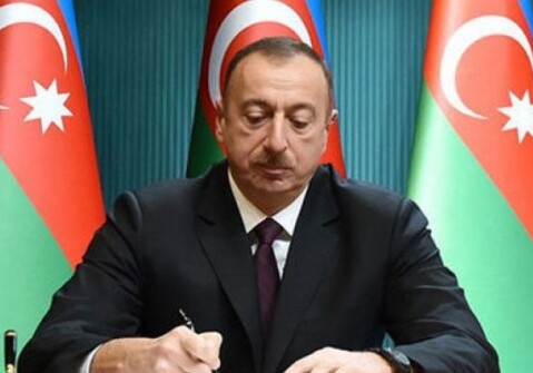 Президент Азербайджана переименовал Министерство экономики и промышленности и назначил министра
