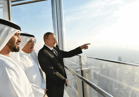 Президент Ильхам Алиев ознакомился со знаменитым небоскребом «Бурдж-Халифа» (Фото)