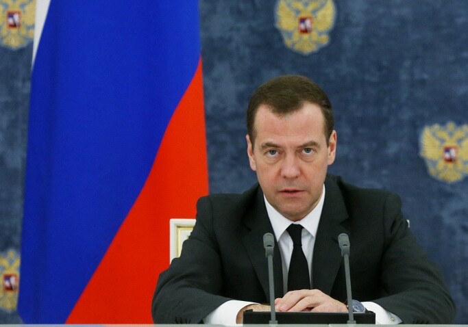 Дмитрий Медведев выступил против наземной операции в Сирии