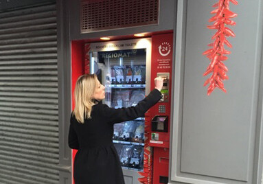 В Париже появился автомат по продаже мяса