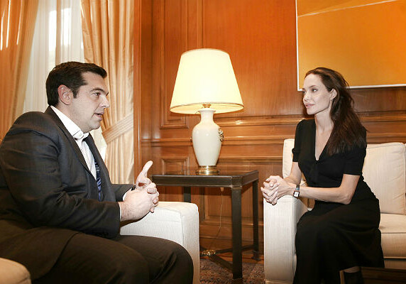 Анджелина Джоли обсудила проблему беженцев с премьер-министром Греции