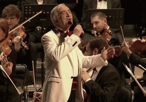 Полад Бюльбюльоглы спел с оркестром своего сына в Тюмени (Фото-Видео)