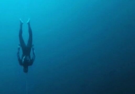 Новый рекорд фридайвинга: 124 метра под водой без акваланга