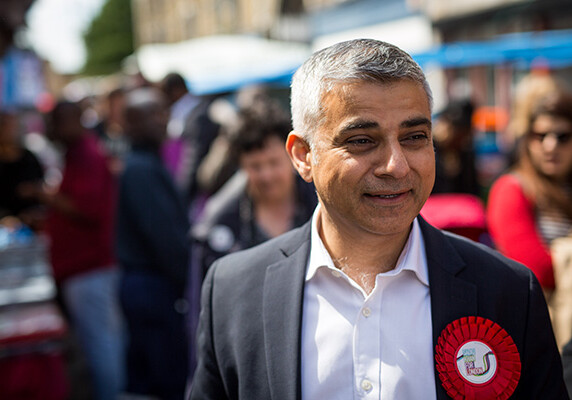 Садик Хан: что мы знаем о новом мэре Лондона