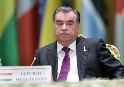 Президент Таджикистана устроил себе профессиональный праздник