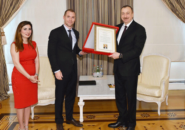 Президенту Азербайджана вручена премия «Человек года в мире» (Фото)