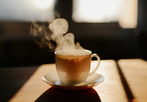 Горячие кофе и чай признаны источником рака пищевода