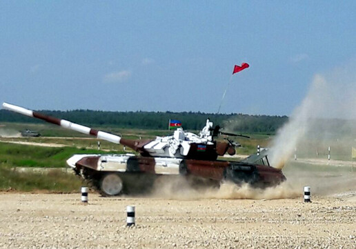 Азербайджанские танкисты вышли в полуфинал конкурса по «Танковому биатлону» (Фото)