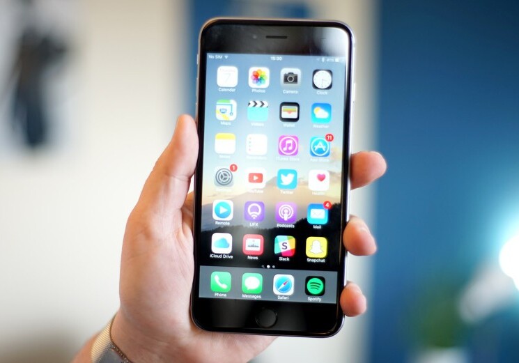 Пользователи iPhone 6 и 6 Plus столкнулись с «болезнью сенсорного экрана»