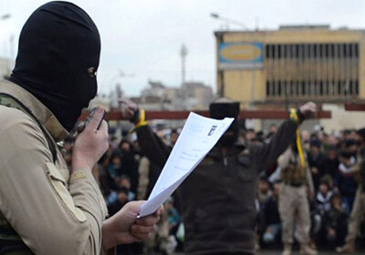Боевики ИГИЛ казнили 9 подростков с помощью электропилы