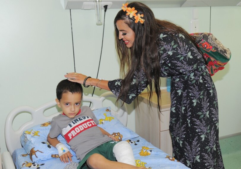 Лейла Алиева побывала в Детской клинике Национального центра онкологии