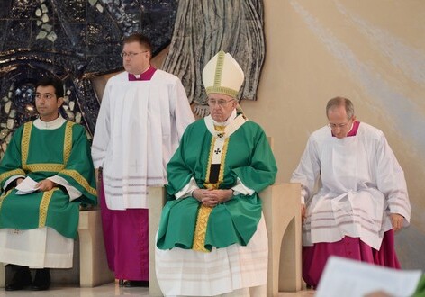 В Азербайджане Папу Римского попросили помолиться за мир на Кавказе