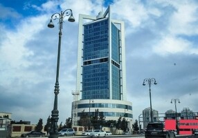 Госнефтефонд Азербайджана не собирается вносить депозит в другой местный банк